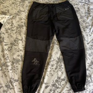 DISNEY FIGS Slim Jogger Pant